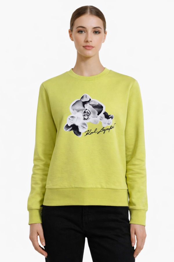 cb7cd316-e287-409d-aa2d-0fb570e6d25f Duks – Karl Lagerfeld sa cvetnim motivom
