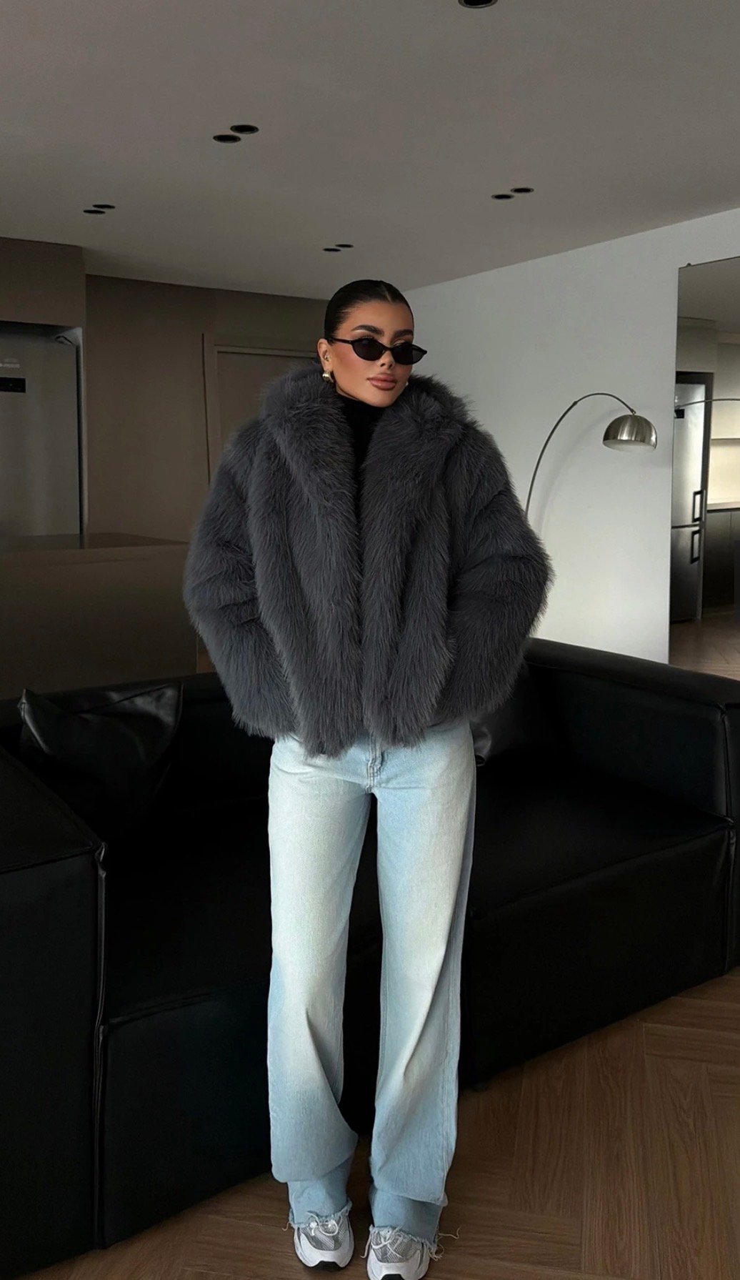 Bunda –  tamno siva