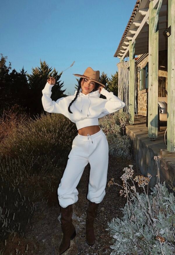 Screenshot Trenerke komplet – EYYO – bela