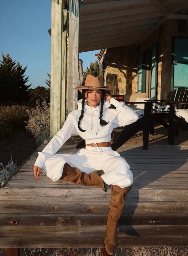 Screenshot Trenerke komplet – EYYO – bela