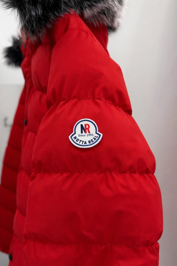 AC31B459-B128-443C-A5DE-C5B63792F9B0 Jakna - Notta Real - Crvena Kapuljača Krzno
