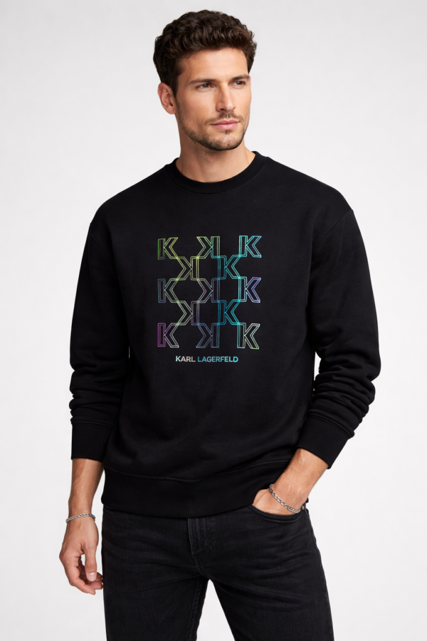1207_karllagerfeld_8990_XL 70%organski pamuk 30%poliester (2) Duks – Karl Lagerfeld – Crni sa multikolor geometrijskim logotipom