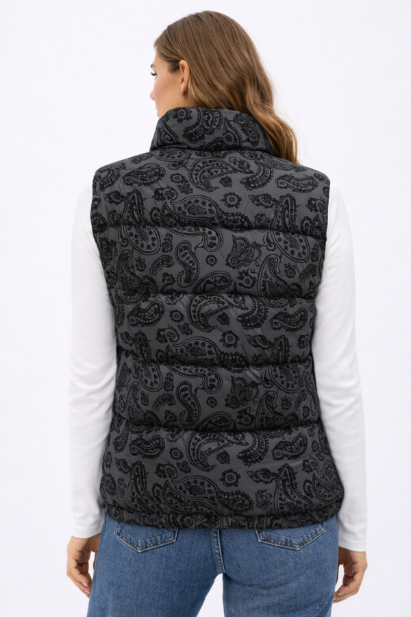 1523 cashwera 3990 S M Lx2 XL 90% poliester 10% pamuk (2) Prsluk – Crni paisley dezen
