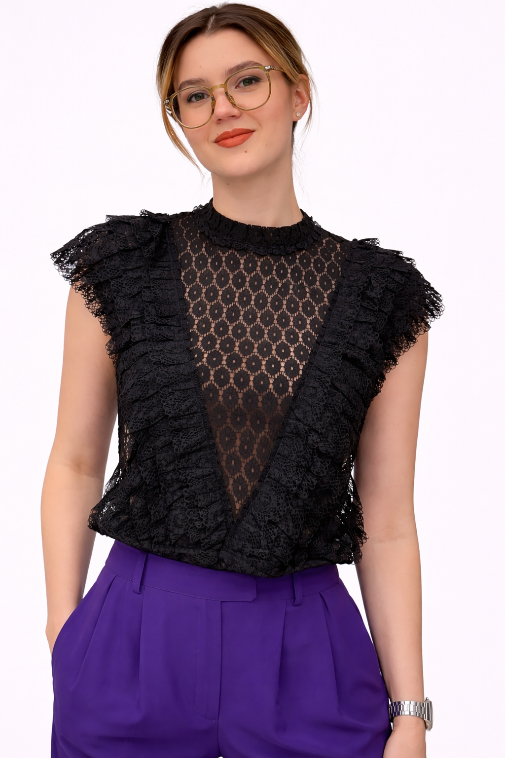 1605_1290_65%pamuk 35%poliester_L Ženska čipkana bluza – crna elegantna