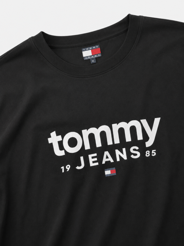 Muška majica – Tommy Jeans – crna sa logo natpisom