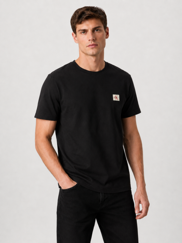 Muška majica - Calvin Klein Jeans - crna sa CK aplikacijom